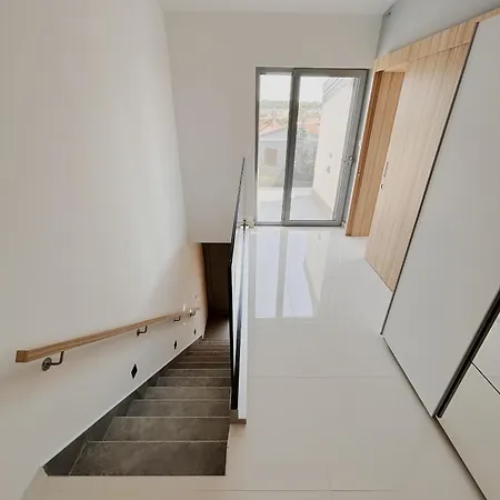 Sunny House Apartman Zambratija (Istria)
