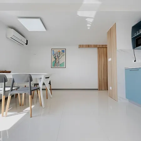 Sunny House Apartman Zambratija (Istria)