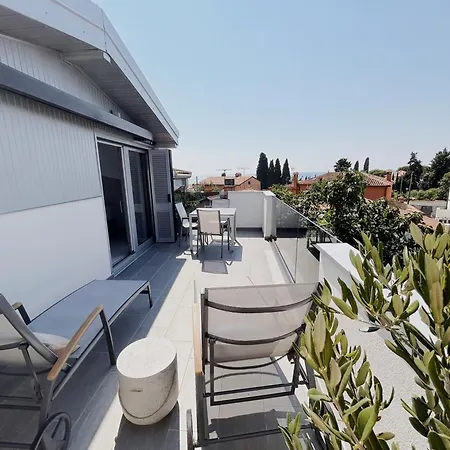 Apartman Sunny House