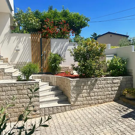 Sunny House